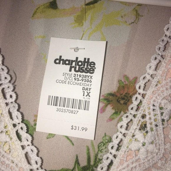 Charlotte Russe romper - Picture 3 of 4